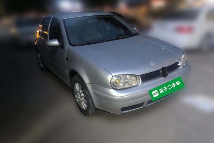 Used Volkswagen Golf 2005 1.8 Automatic Comfort Model Front Right 45 Deg