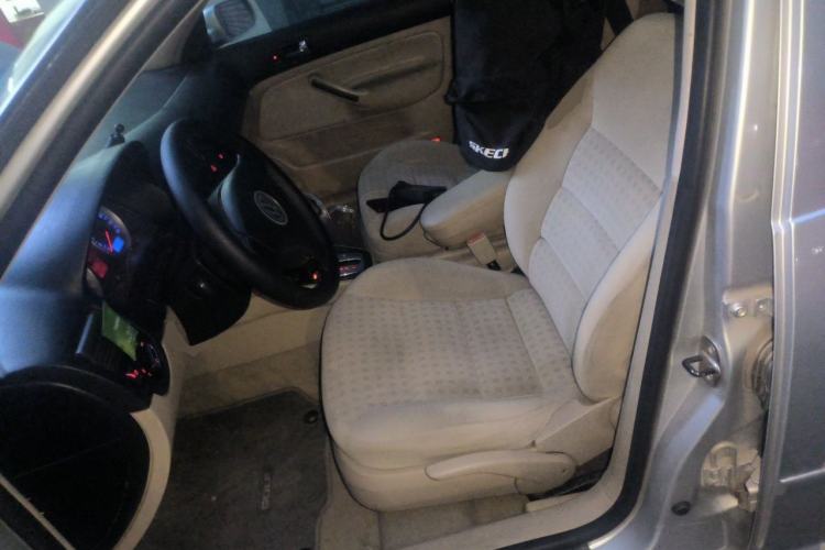 Used Volkswagen Golf 2005 1.8 Automatic Comfort Model Left Front Seat
