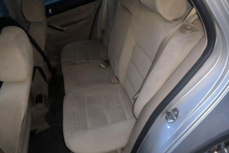 Used Volkswagen Golf 2005 1.8 Automatic Comfort Model Left Rear Seat