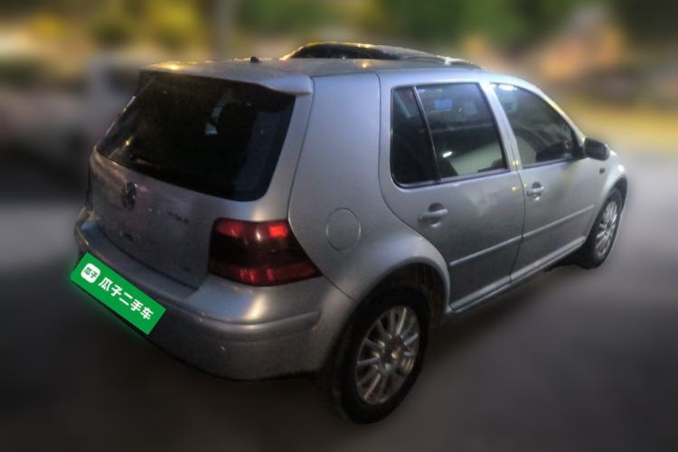 Used Volkswagen Golf 2005 1.8 Automatic Comfort Model Rear Right 45 Deg