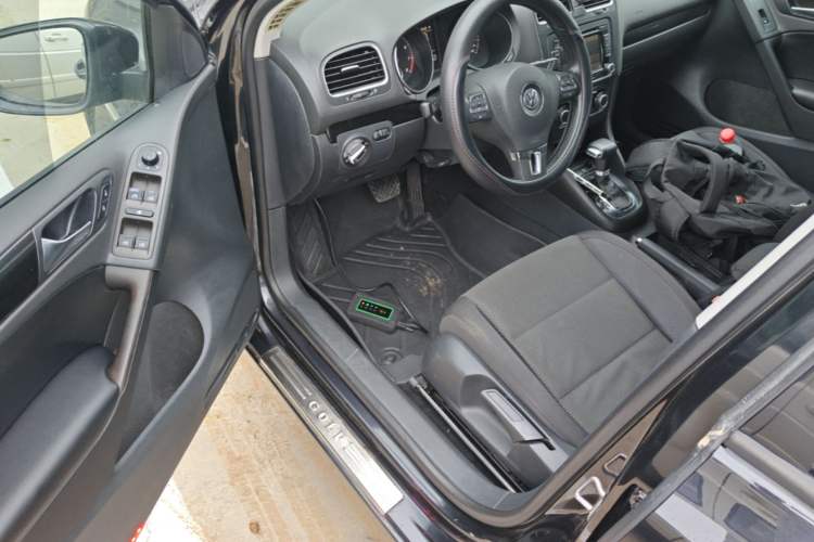 Used Volkswagen Golf 2010 1.4 TSI Automatic Comfort Model Driver Seat