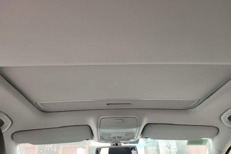 Used Volkswagen Golf 2010 1.4 TSI Automatic Luxury Model Headliner