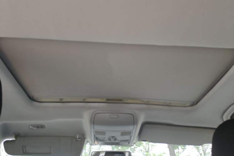 Used Volkswagen Golf 2010 1.4 TSI Automatic Comfort Model Headliner