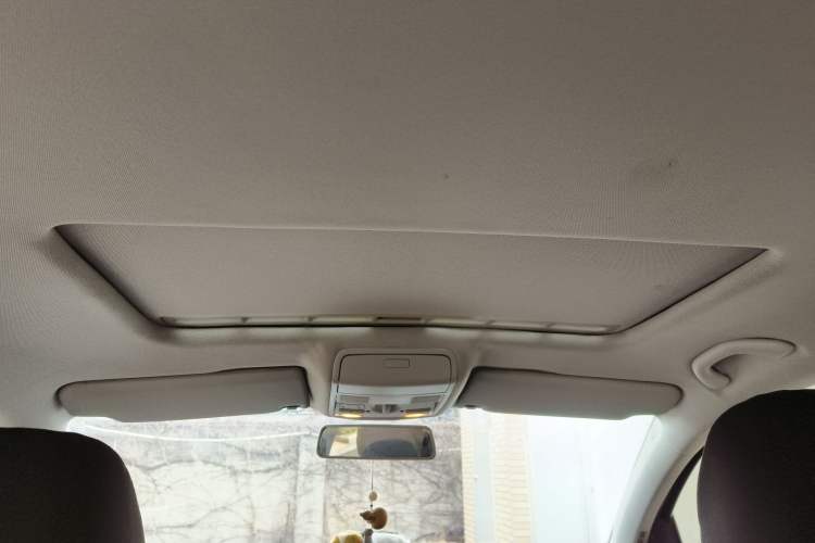 Used Volkswagen Golf 2010 1.6 Automatic Comfort Edition Headliner