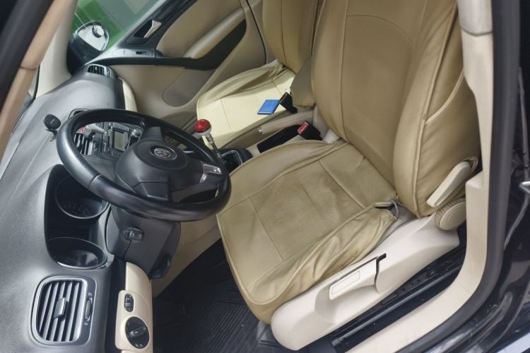 Used Volkswagen Golf 2010 1.4 TSI Manual Comfort Model Left Front Seat