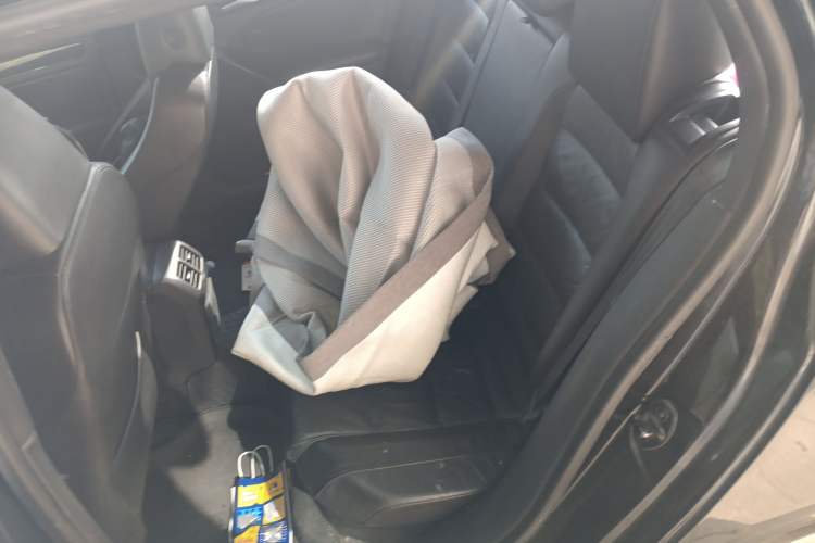 Used Volkswagen Golf 2010 2.0 TSI GTI Left Rear Seat