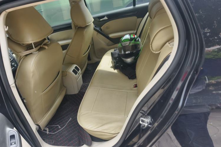 Used Volkswagen Golf 2010 1.4 TSI Manual Comfort Model Left Rear Seat