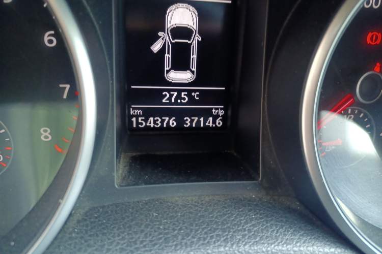 Used Volkswagen Golf 2010 2.0 TSI GTI Odometer Close Up