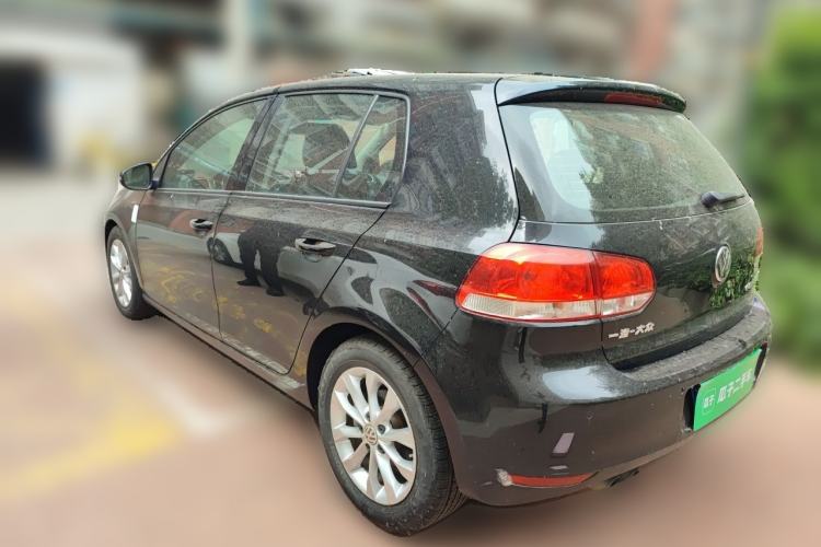 Used Volkswagen Golf 2010 1.4 TSI Automatic Luxury Model Rear Left 45 Deg