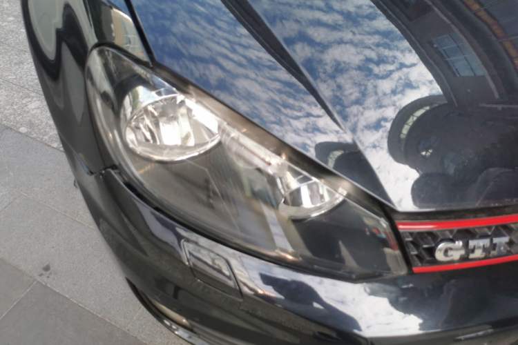 Used Volkswagen Golf 2010 1.6 Automatic Comfort Edition Right Front Headlight
