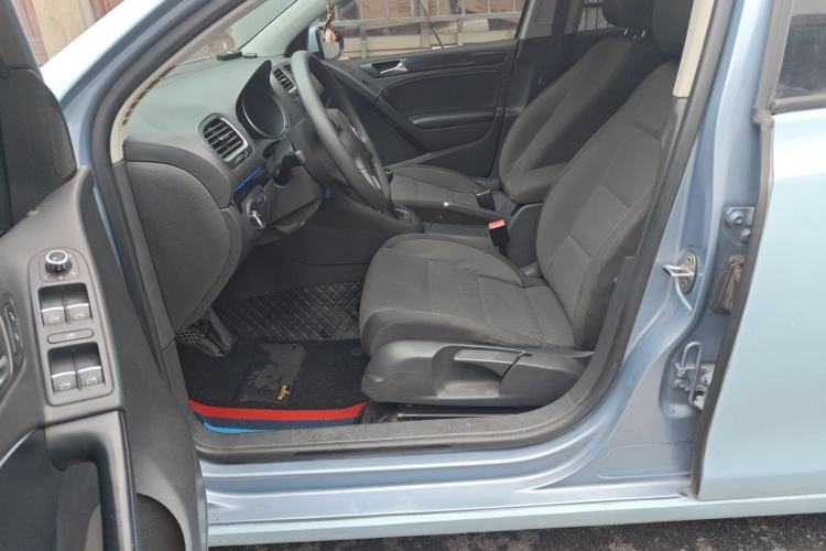 Used Volkswagen Golf 2010 1.4 TSI Manual Comfort Model Driver Seat