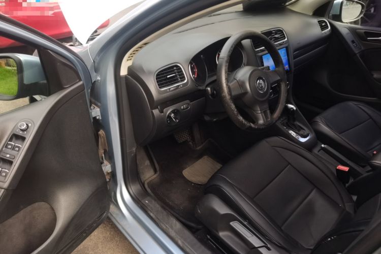 Used Volkswagen Golf 2010 1.6 Automatic Comfort Edition Driver Seat