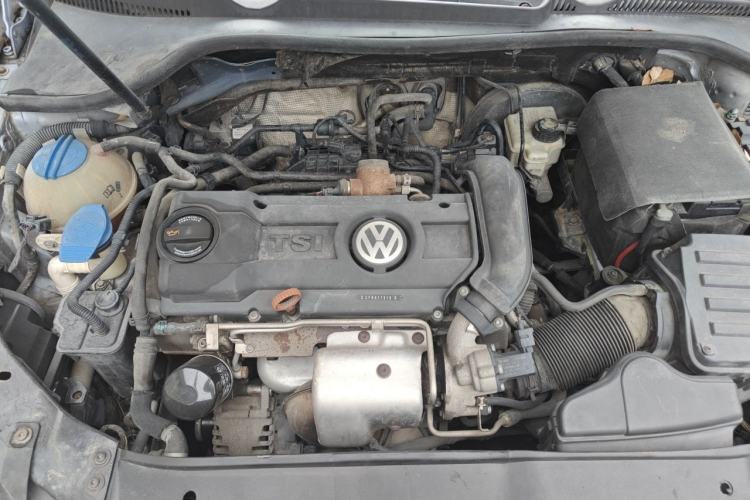 Used Volkswagen Golf 2010 1.4 TSI Manual Comfort Model Engine Bay