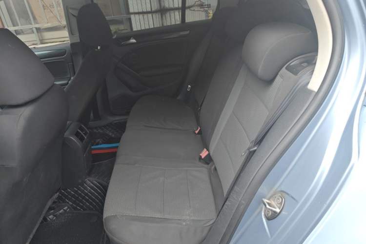 Used Volkswagen Golf 2010 1.4 TSI Manual Comfort Model Left Rear Seat