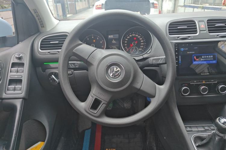 Used Volkswagen Golf 2010 1.4 TSI Manual Comfort Model Steering Wheel