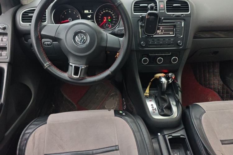 Used Volkswagen Golf 2010 1.6 Automatic Comfort Edition Steering Wheel