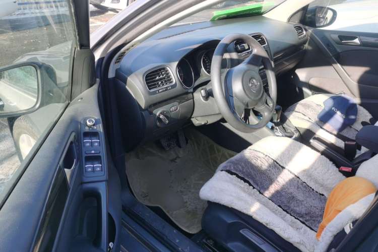 Used Volkswagen Golf 2010 1.4 TSI Automatic Comfort Model Driver Seat