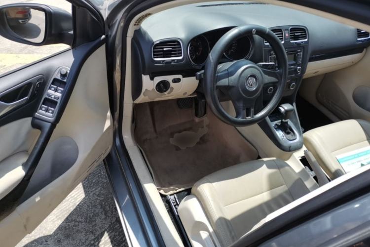 Used Volkswagen Golf 2010 1.4 TSI Automatic Comfort Model Driver Seat