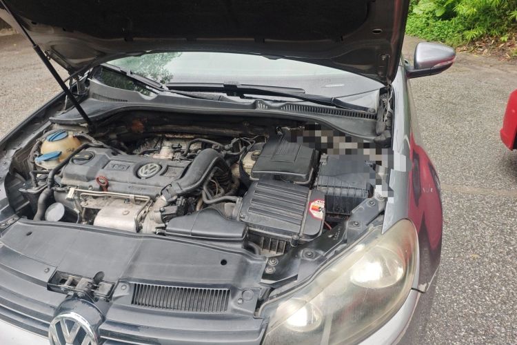 Used Volkswagen Golf 2010 1.4 TSI Automatic Comfort Model Engine Bay Left