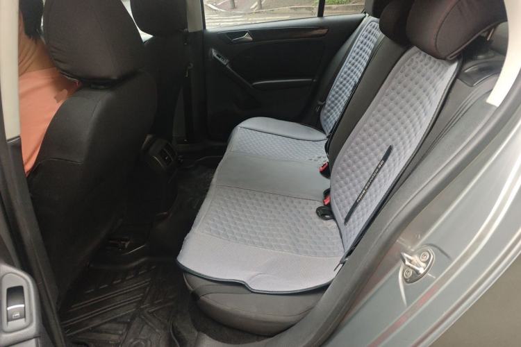Used Volkswagen Golf 2010 1.4 TSI Automatic Comfort Model Left Rear Seat
