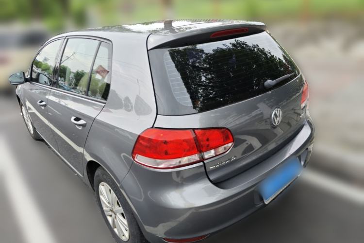 Used Volkswagen Golf 2010 1.6 Manual Fashion Model Rear Left 45 Deg