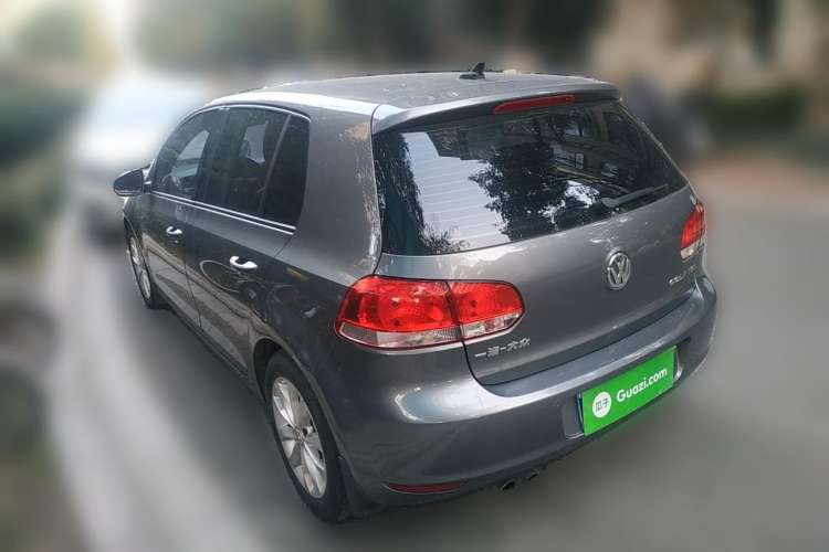 Used Volkswagen Golf 2010 1.4 TSI Automatic Luxury Model Rear Left 45 Deg