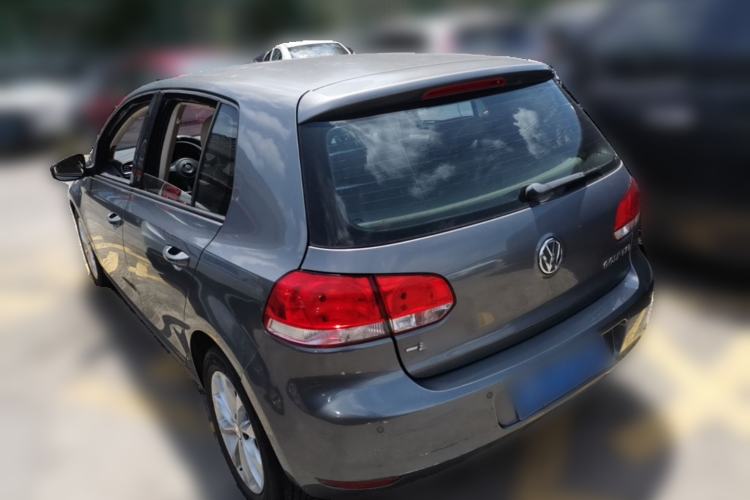 Used Volkswagen Golf 2010 1.4 TSI Automatic Comfort Model Rear Left 45 Deg