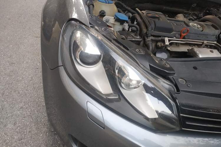 Used Volkswagen Golf 2010 1.4 TSI Automatic Luxury Model Right Front Headlight