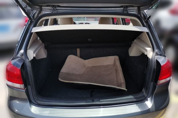 Used Volkswagen Golf 2010 1.4 TSI Automatic Comfort Model Trunk