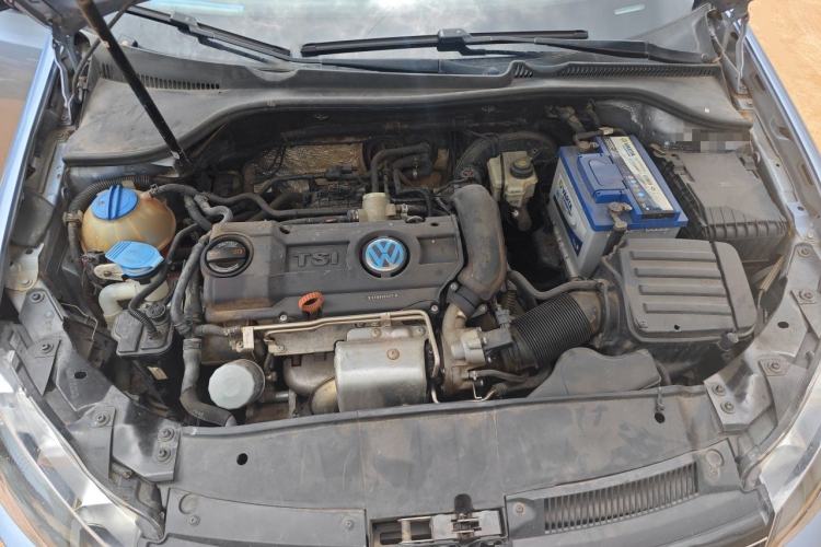 Used Volkswagen Golf 2010 1.4 TSI Manual Comfort Model Engine Bay
