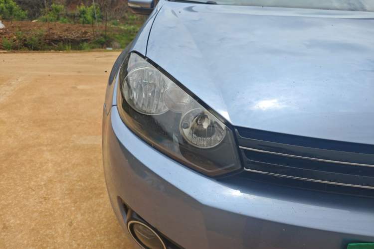 Used Volkswagen Golf 2010 1.4 TSI Manual Comfort Model Right Front Headlight