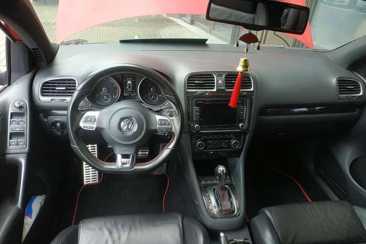 Used Volkswagen Golf 2010 2.0 TSI GTI Center Console