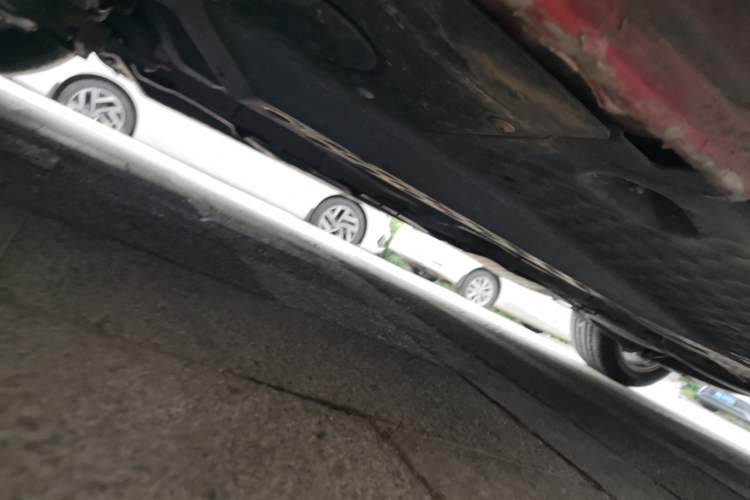 Used Volkswagen Golf 2010 1.4 TSI Automatic Comfort Model Chassis Front Left