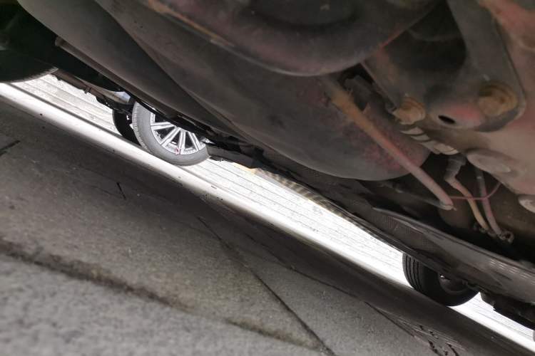 Used Volkswagen Golf 2010 1.4 TSI Automatic Comfort Model Chassis Rear Right