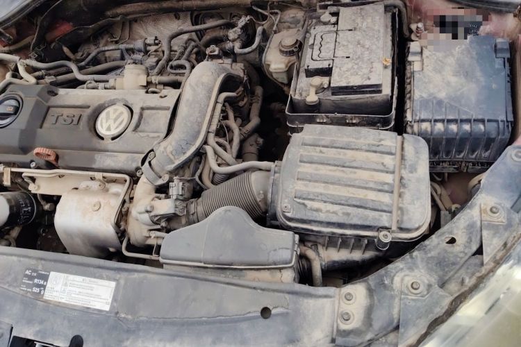 Used Volkswagen Golf 2010 1.4 TSI Automatic Comfort Model Engine Bay Left