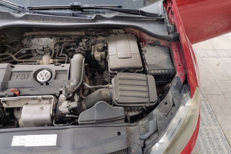 Used Volkswagen Golf 2010 1.4 TSI Automatic Comfort Model Engine Bay Left
