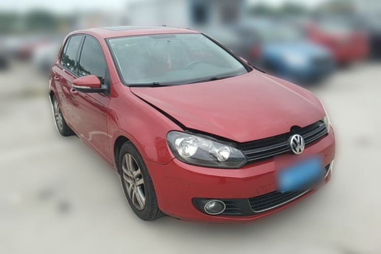 Used Volkswagen Golf 2010 1.6 Manual Comfort Version Front Right 45 Deg