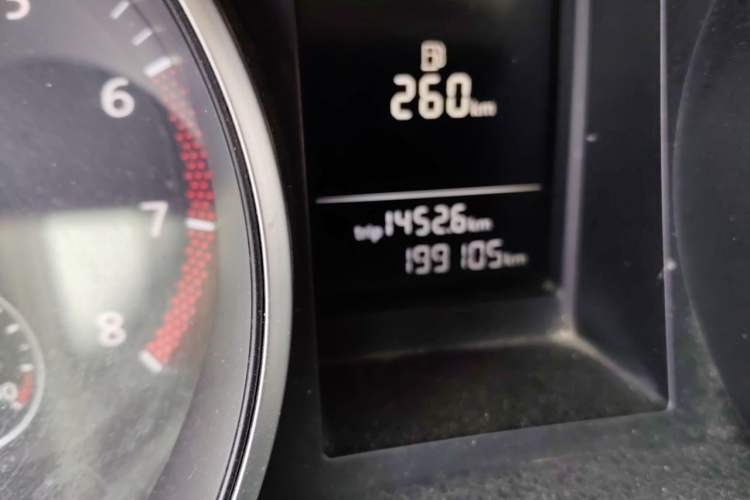 Used Volkswagen Golf 2010 1.4 TSI Automatic Comfort Model Odometer Close Up