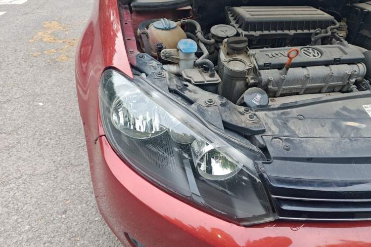 Used Volkswagen Golf 2010 1.6 Automatic Comfort Edition Right Front Headlight