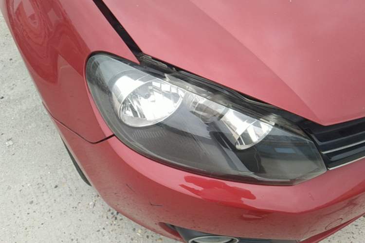 Used Volkswagen Golf 2010 1.6 Manual Comfort Version Right Front Headlight