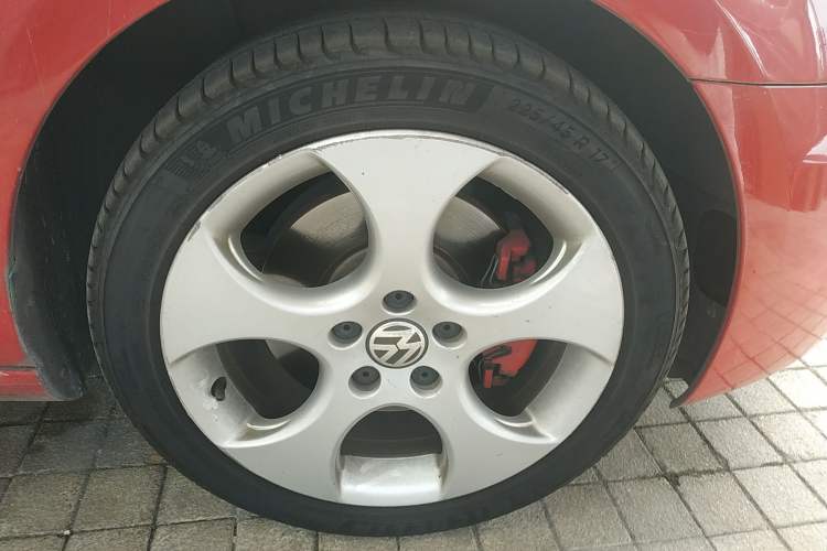 Used Volkswagen Golf 2010 2.0 TSI GTI Right Front Wheel Hub