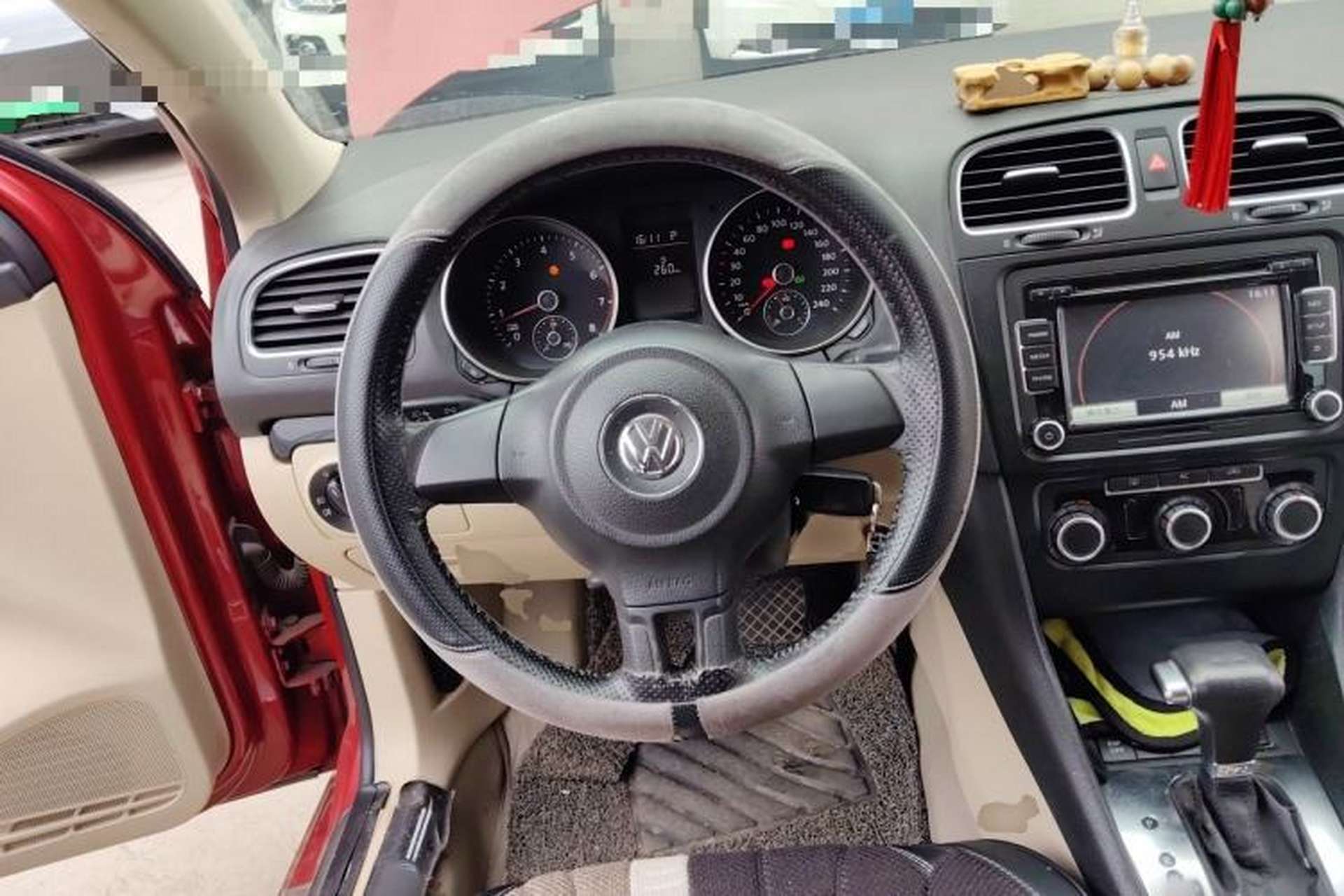 Used Volkswagen Golf 2010 1.4 TSI Automatic Comfort Model Steering Wheel
