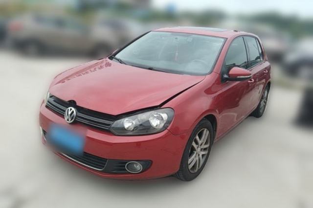 Ojetý Volkswagen Golf 2010 1.6 Manual Comfort Version