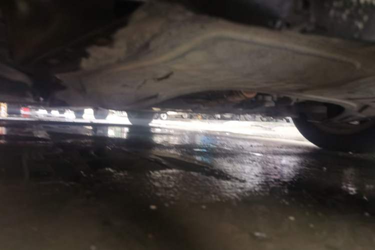 Used Volkswagen Golf 2010 1.6 Automatic Comfort Edition Chassis Rear Left