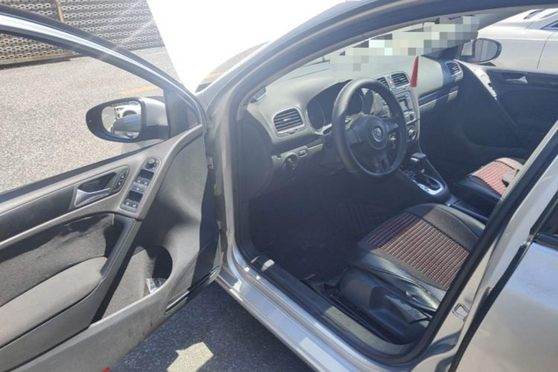 Used Volkswagen Golf 2010 1.4 TSI Automatic Comfort Model Driver Seat