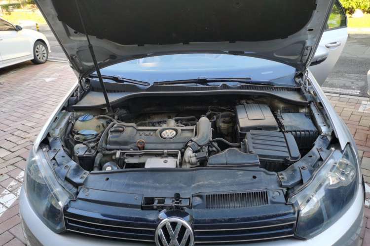 Used Volkswagen Golf 2010 1.4 TSI Automatic Comfort Model Engine Bay