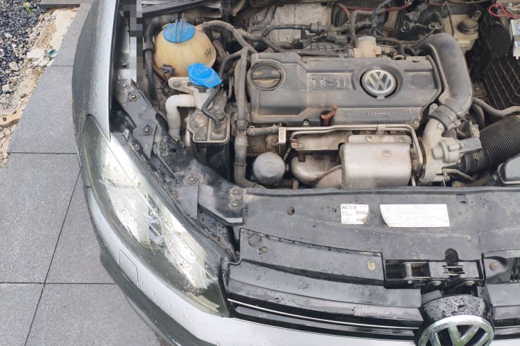 Used Volkswagen Golf 2010 1.4 TSI Automatic Comfort Model Engine Bay Right