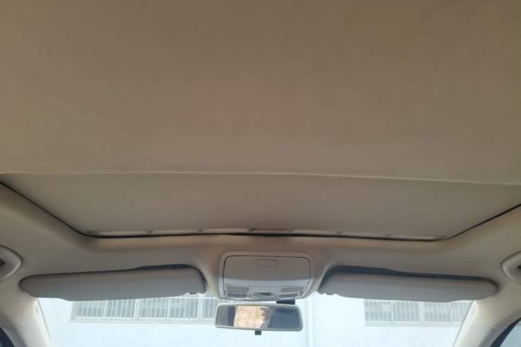 Used Volkswagen Golf 2010 1.4 TSI Automatic Comfort Model Headliner