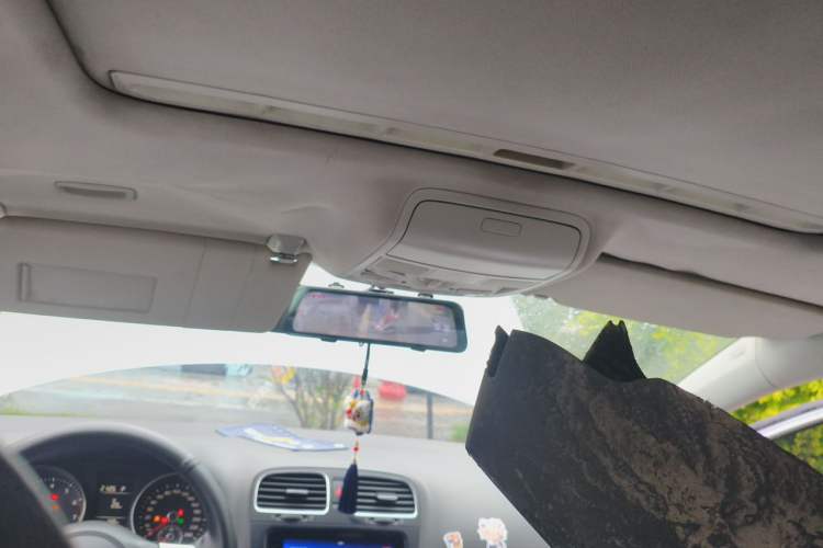 Used Volkswagen Golf 2010 1.4 TSI Automatic Comfort Model Headliner