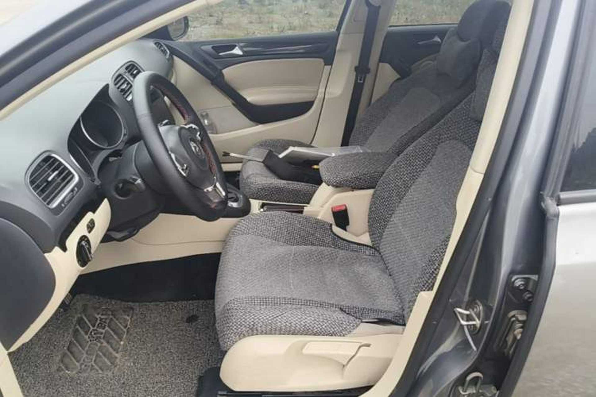 Used Volkswagen Golf 2010 1.4 TSI Automatic Comfort Model Left Front Seat